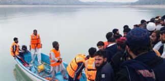 Pakistan: Bot alabora oldu,52 öğrenci hayatını kaybetti