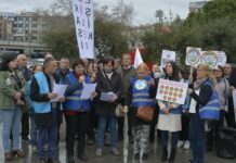 Emekliler meydana indi; ‘Emekli maaşları Meclis’te yeniden değerlendirilsin!’