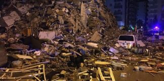 Erdoğan: Depremde 912 kişi hayatını kaybetti