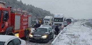 Bolu’da zincirleme kaza! İstanbul yönü trafiğe kapandı!
