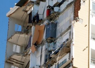 Adana’da, deprem sonrası arama kurtarma çalışmaları tamamlandı.