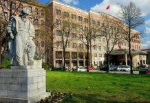 Ankara Üniversitesi Dil ve Tarih Coğrafya Fakültesi, yüz yüze eğitim yapılması çağrısında bulundu.