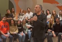 22’de yapacağım dediği açıklamayı erken yaptı… Haluk Levent: “Sizin paranız benim namusum! Hiç kimseye kuruluşa vermem! Veremem!”