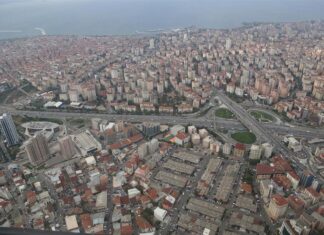 Profesör Celal Şengör, İstanbul’da fay hattına en yakın 7 yerleşim yerini sıraladı.