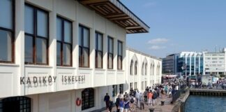 İstanbul’da yarın Kadıköy’den Karaköy ve Eminönü’ne yaklaşık 2 saat süreyle vapur seferi yapılmayacak.