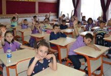 10 il dışında MEB okulları açıldı.