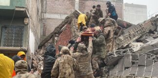 Bakan Akar, “Şu ana kadar depremlerde 100 silah arkadaşamızı kaybettik”