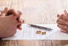 Türkiye’de evlenme de boşanma da arttı; Türkiye İstatistik Kurumu,geçen yılın evlenme ve boşanma istatistiklerini yayımladı.