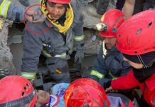 📽️Tam 100 saat sonra. Ayfer, kardeşiyle birlikte dinlemek istediği ‘Zeynep Bastık, Gül Beyaz Gül’ şarkısı eşliğinde enkazdan çıkarıldı