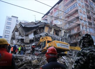 Diyarbakır’da depremde yıkılan binalarla ilgili soruşturmada 33 gözaltı