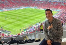 Mesut Özil futbolu bıraktı!