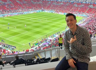 Mesut Özil futbolu bıraktı!