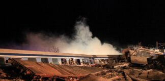 Yunanistan’da tren kazası: ilk belirlemelere göre 32 kişi yaşamını yitirdi, 85 kişi yaralandı.
