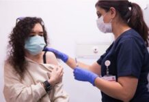 Üzerinde Covid-19 aşısının yan etkisini kanıtlayanlara ömür boyu maaş!