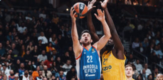 Anadolu Efes son bir saniyede yıkıldı
