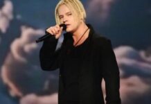 Rusya’da pop şarkıcısı Dronov, Ukrayna savaşına gönderme yapan vatansever şarkılarıyla Rusya’nın en ünlü yıldızlarından biri oldu.