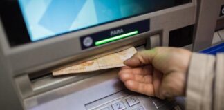 Emekliler ve EYT’liler aylıklarını ve bayram ikramiyelerini bugünden itibaren almaya başlayacak.