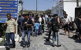 AP uzlaşıya vardı: Düzensiz göçmenlerin geri dönüşü hızlandırılacak, AB içinde seyahat etmeleri engellenecek