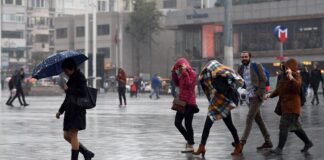 Meteoroloji uyarmıştı : İstanbul’da yağış etkili oluyor, trafik yoğunluğu arttı; İstanbul’da yağışın yarından sonra azalması bekleniyor