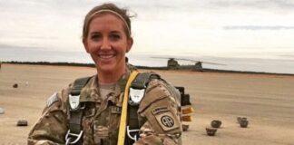 ABD ordusunda erkek askerleri zorla öpen kadın komutan hakkında soruşturma başlatıldı.