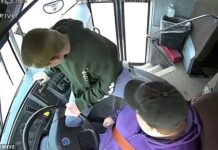 📽️ 13 yaşındaki öğrenci, baygınlık geçiren okul otobüsünün kontrolünü ele geçirerek güvenli bir şekilde durdurdu.