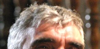 Oyuncu ve yönetmen Cezmi Baskın, Türkiye İşçi Partisi’ne (TİP) katıldı.