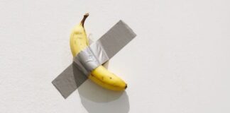 📽️Muz draması: ‘Aç’ Güney Koreli öğrenci 120.000 $’lık sanat eseri Muz’u yedi