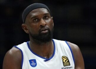 Anadolu Efes basketbolcusu Chris Singleton kalp krizi geçirdi