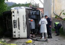 Trabzon’da belediye otobüs devrildi; 4 ölü, 20 yaralı!