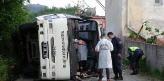 Trabzon’da belediye otobüs devrildi; 4 ölü, 20 yaralı!