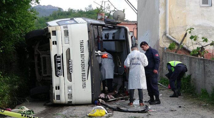 Trabzon’da belediye otobüs devrildi; 4 ölü, 20 yaralı!