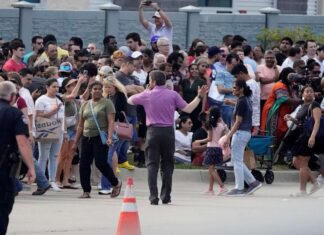 ABD’de silahlı saldırı : 8 ölü 7 yaralı!
