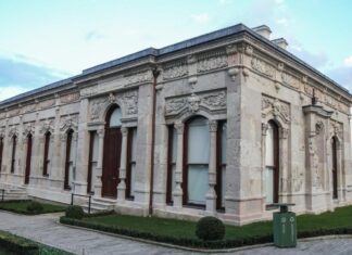 Restorasyonu tamamlanan Mecidiye Köşkü İstanbul’da ziyarete açıldı.