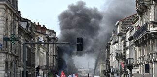 Fransa’da, gözaltına alınanların kişisel bilgilerinin toplanmasının yasa dışı olduğuna karar verildi.