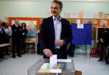 Yunanistan’daki Yeni Demokrasi Partisi seçimi önde tamamladı, ancak tek başına hükümet kuramıyor