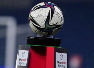 Süper Lig’de alt sıralar yangın yeri; Ligden düşen iki takım henüz belli olmadı, Ligde kalma mücadelesi son 2 haftaya kaldı.