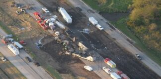 72 araç birbirine girdi. Çok sayıda ölü ve yaralılar var!