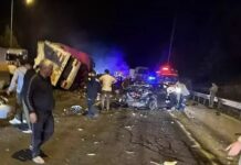 📽️Adana’da zincirleme feci kaza: 7 ölü, 7 yaralı