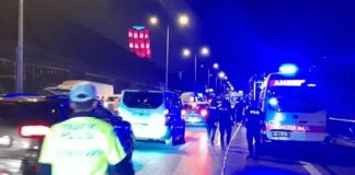 Kaza değil, katliam! Otomobil, çalışma yapan belediye işçilerinin arasına daldı, 4 kişi hayatını kaybetti!