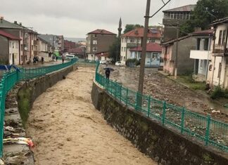 Sel can aldı: Samsun ve Amasya’da birer kişi hayatını kaybetti, 4 ilçede eğitime ara verildi