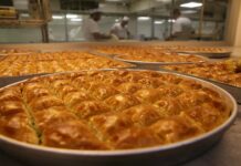 Üç Yunandan biri: ‘Baklava Türkiye’ye aittir’