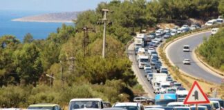 Bodrum bayramlaşması! Kente bir günde 25 bini aşkın araç giriş yaptı