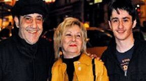 Sanatçı Özkan Uğur’un son sağlık durumu nasıl? Ailesi açıklama yaptı