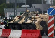 Moskova savaşa hazır: Askerler, sadece saatler uzaklıktaki Wagner kuvvetlerinin gelişine hazırlanıyor