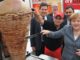 📽️Almanya’da aşırı sağ kafayı Türk döneri ve kebabına taktı!