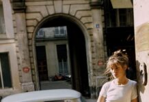 İngiliz şarkıcı ve oyuncu Jane Birkin 76 yaşında hayatını kaybetti.