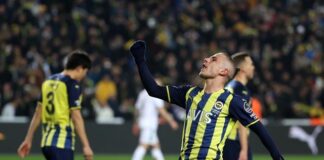 Resmen açıklandı: Fenerbahçe 3 futbolcuyla yollarını ayırdı.