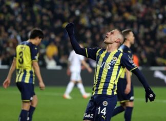 Resmen açıklandı: Fenerbahçe 3 futbolcuyla yollarını ayırdı.