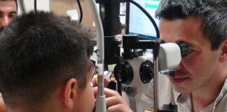 ‘Sinek yuva yapmış’… Bitlis’te bir yaşındaki çocuğun gözünden 11 sinek larvası çıkarıldı