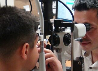 ‘Sinek yuva yapmış’… Bitlis’te bir yaşındaki çocuğun gözünden 11 sinek larvası çıkarıldı